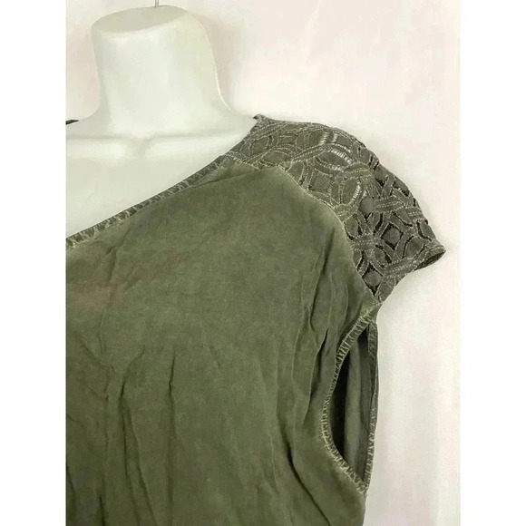 Torrid Washed Challis Lace Top Sz 0 Women's Plus Green V Neck NWT - Picture 5 of 13